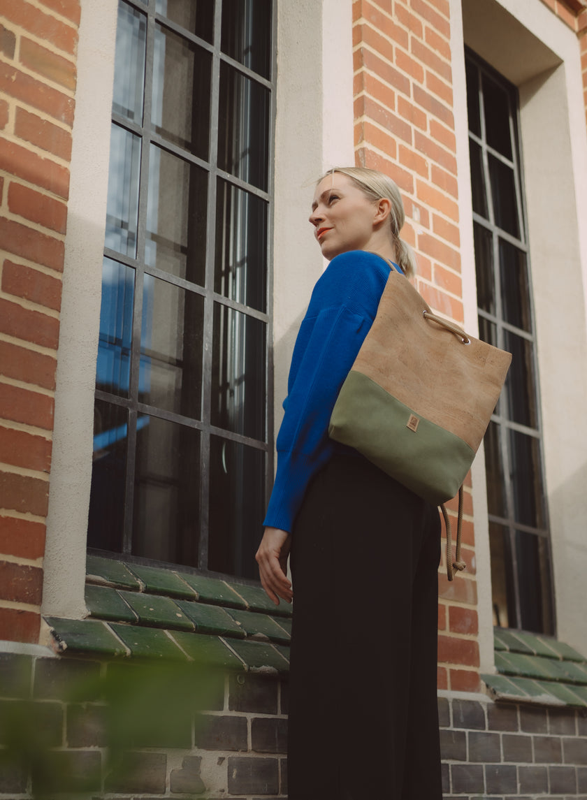 LERKE | 2-in-1 Tasche und Rucksack | kork/grün
