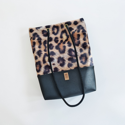 LERKE | 2-in-1 Tasche und Rucksack | schwarz/Leo