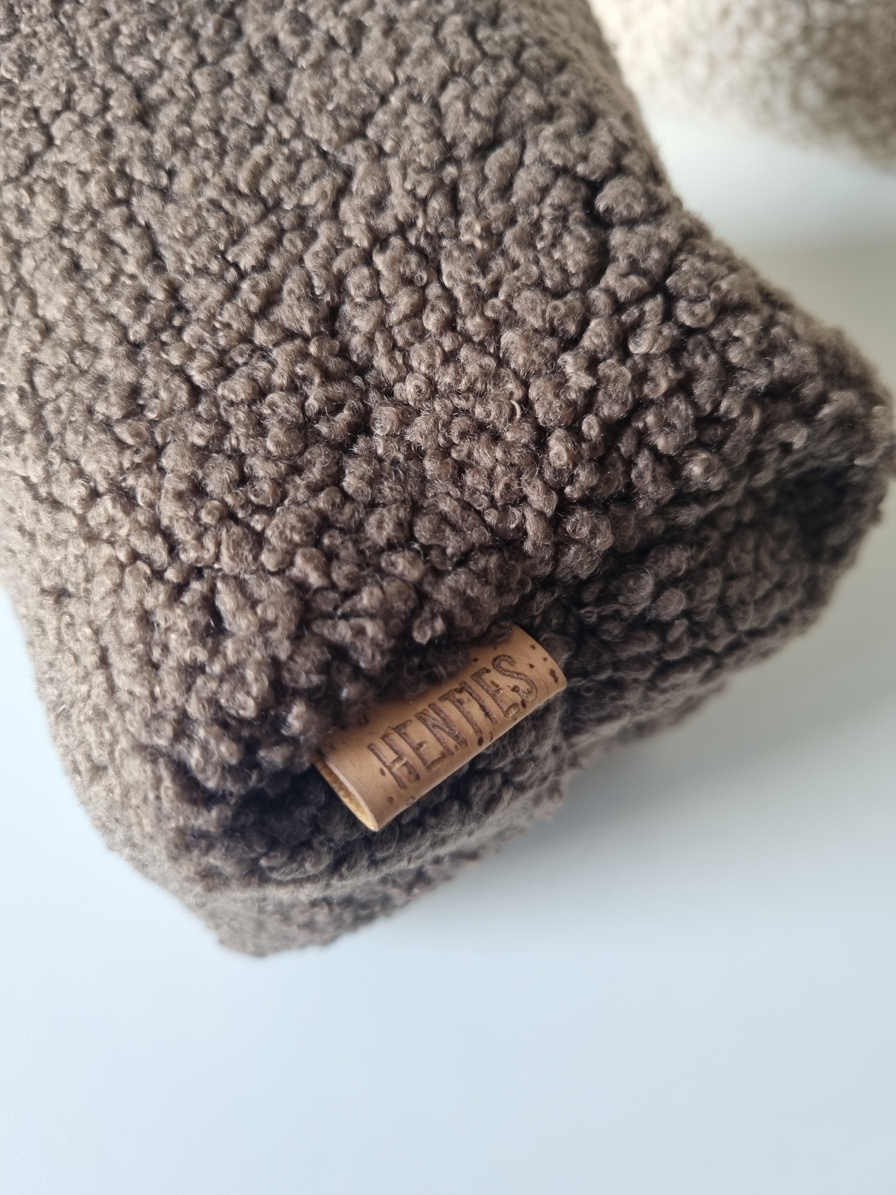 HELVI | Mini Pouchie | Teddy braun